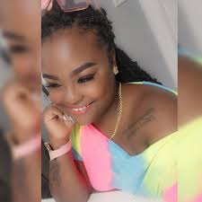 Unproblematic!! 📸 @nerdzeyeviewimages