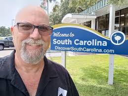 New to the Group 37(38Feb)Arizona by way of Illinois.... Looking to see  what out here in this Big World🌎... You can Speak I won't Bite unless  that's what you like🤭... Thanks for