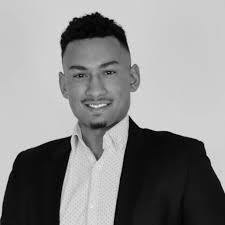 Andrew Long's Instagram, Twitter & Facebook