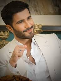 Feroze Khan's Instagram, Twitter & Facebook