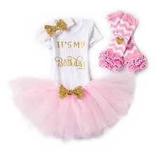 Sie kümmert sich um ihre baby born puppe. Prinzessin Outfit Test Vergleich 2021 7 Beste Kleider