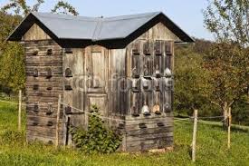 Bienenhaus Blockhaus Bee Houses Bee Keeping House Styles
