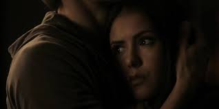 The Vampire Diaries: 5 Times Elena Was a Good Friend (& 5 Times She Wasn't)