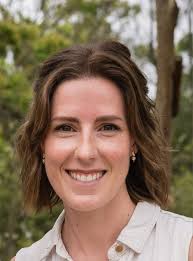 Lottie Harris's Instagram, Twitter & Facebook