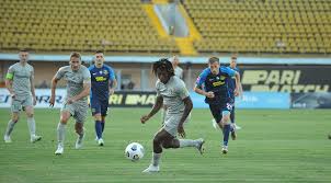 Троицкий монастырь, основанный недалеко от козлова в 1622 году, являлся казачьим. 3bxpy Md 2g2gm