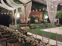 Rustic Wedding Decorations Indoor Rose Gold Wedding Reception Surabaya Ind Outdoor Wedding Reception Decorations Rustic Outdoor Wedding Wedding Themes Rustic