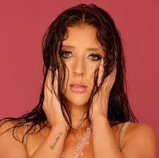 Carly Cline's Instagram, Twitter & Facebook