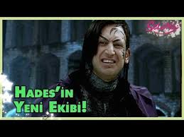 Hades Kendine Yardimci Seciyor Youtube