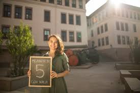 Ankara üniversitesi fen fakültesi, tandoğan/ankara. Koc Universitesi On Twitter Ilk Gunku Gulsah A O 4 5 Yil O Kadar Hizli Gececek Ki Anlayamayacaksin Herkesle Tanis Her Tecrubeye Atil Her Firsati Degerlendir Universitedeki Arkadaslik Tecrube Heyecan Ve Mutluluklar Paha Bicilemez