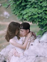 Tapi kalau sebagian besar faktor tersebut tidak bisa terpenuhi, yang kamu butuhkan adalah kreatifitas. Seperti Ini Jika Song Hye Kyo Dan Song Joong Ki Foto Pre Wedding Lifestyle Liputan6 Com