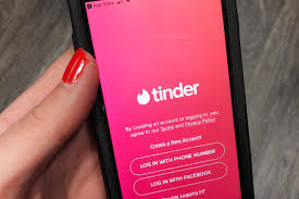 Proponents of tinder promote the app as a social discovery opportunity, a way to meet people who are close in age, share interests, and close in geography. B C Man Granted Paternity Test To See If Tinder Match Up Led To A Beautiful Baby Vancouver Island Free Daily