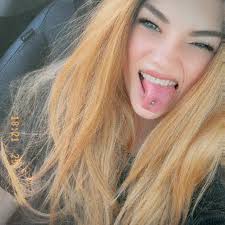 Friendship quotes added a new photo.