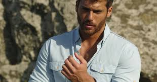 Questa è una delle domande che sempre più frequentemente si pongono i fan che hanno avuto modo di conoscere. Can Yaman A Verissimo Sono Single Aspetto L Amore Rds 100 Grandi Successi