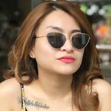 Kabar mengenai keberadaan video tersebut pertama kali dikemukakan dalam postingan akun youtube rafs update dan diunggah dnegan judul 'video syur 20 detik,! Nathalie Holscher Nathaliehols Twitter