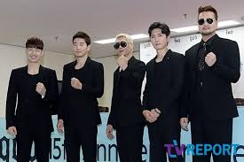 2001년 4집 음반 171만 장 이상을 판매하고, 방송 3사 가요대상을 수상하는 등 국민그룹으로 불리며 최고의 전성기를 구가했다. God ìœ¤ê³„ìƒ 5ëª… ì¤' ì•ˆë¬´ ê°€ìž¥ ë§Žì´ ê¸°ì–µí•´