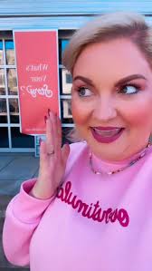 Stuck in a rut? Lisa Halsey, our incredible Program Coordinator for  Economic Empowerment Initiatives and HerHub here at Women of Toledo has  some tips for you! Here's Part 1. Stay Tuned for