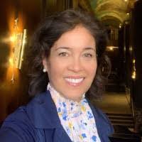 Renee Mann's Instagram, Twitter & Facebook