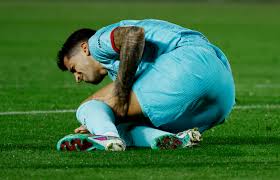 Barca defender Cancelo sidelined with knee injury | Reuters