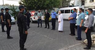 النائب الغول يتفقد مركز شرطة الشاطئ تفقد النائب محمد فرج الغول رئيس اللجنة القانونية في المجلس التشريعي مركز شرطة مخيم الشاطئ In 2020 Street View Academic Dress Street