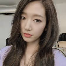 The success of the new web series 'squid games' has catapulted its stars to international fame. Skincare Secrets To Steal From These 5 South Korean Actresses With Glass Skin Pinkvilla