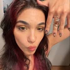 Amanda Mattos's Instagram, Twitter & Facebook