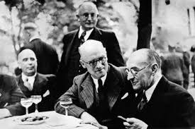 The parlamentarischer rat was the west german constituent assembly in bonn that drafted and adopted the constitution of west germany, the basic law for the federal republic of germany. Parlamentarischer Rat Bonn 1949 Detailseite Leo Bw