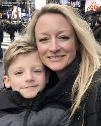 J'AI ENTENDU MON FILS DIRE AU TÉLÉPHONE : "BONJOUR, MAMAN ! JE VIENS TE  VOIR DEMAIN AU LIEU D'ALLER À L'ÉCOLE !"