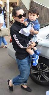 Karisma With Taimur Bollywood Celebrities Kids Dress Boys Bollywood Fashion