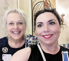 Cathy Tipton's Instagram, Twitter & Facebook