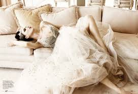 Zweifellos kann die hochzeitskleidung eines berühmten designers nicht ignoriert werden. Elle Us October 2009 Victoria Beckham By Tom Munro Hochzeitskleid Hochzeit Kleider