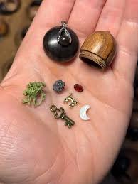 Miniatures & Mini things by Kammys Creations