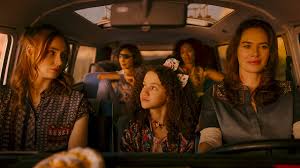 Karen gillan, lena headey, carla gugino. Zuusdxges7kylm