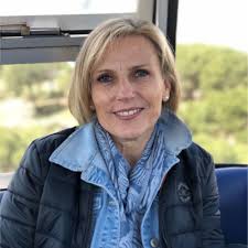 After four years I'm happy to have received my Bachelor of Science in  Computer Science from ZHAW School of Engineering. Big thank you to everyone  who has supported me during this journey!