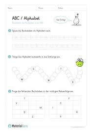 Abc Alphabet Lernen Materialguru Ein Kostenloses Arbeitsblatt Zum Abc Alphabet Auf Dem Die Schuler Verschiedene Ubung In 2020 Abc Lernen Abc Vorschulunterricht