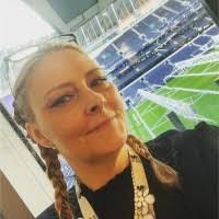 Cassie Pearce's Instagram, Twitter & Facebook