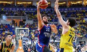İkinci yarıda, iki ekip de çeyreğin ilk 4 dakikasında sayı üretemedi. Anadolu Efes Fenerbahce Beko Serisinde 5 Duello Eurohoops