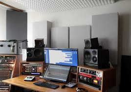 Sebaiknya berkonsultasi dengan ahli akustik studio dan ahli sound system untuk mendapatkan hasil yang. 7 Jenis Material Peredam Suara Untuk Atasi Kebisingan Di Rumah