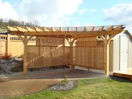 The Grass Is Always Greener On The Other Side Of The Fence Examples Cedar Fence Three Post Pergola Jergolas Backyard Fences Pergola Front Yard Fence