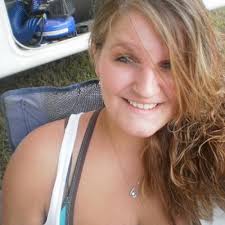 Anna Dowden's Instagram, Twitter & Facebook