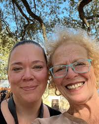 Sometimes, All you need is a good company. 🥂🥂🥂🍾💃💃💑😘😍🥰🤷💥