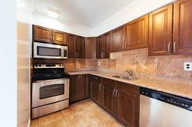 For Sale Residential 2 Bed 2 5 Bath Built In 1988 In Bronx Ny Kitchen Oven Range Pass Through Kitchen Real Estate