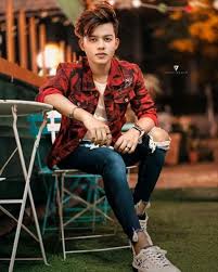 Riyaz Aly Cute Boy Hd Image Wallpaper Riyaz Riyaz 14 Instagram Get To Nbsp Download Nbsp Free Nbs Photoshoot Pose Boy Photo Poses For Boy Stylish Photo Pose