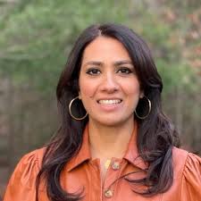 Samira Quraishi's Instagram, Twitter & Facebook