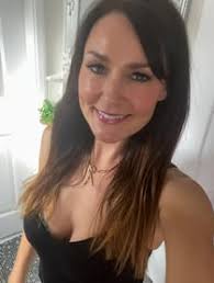 Amy Thompson – Bio, Birthday, Age, Video | Cameo