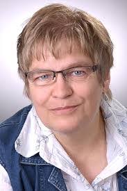 Marianne Sauer's Instagram, Twitter & Facebook