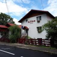 #vacanțăîncondițiidesiguranță nimic nu se poate compara cu o cafea bună, băută pe terasa pensiunii noastre pensiunea glasul pădurii amplasată într o zonă extrem de pitorească, pune la dispoziția doritorilor :6 camere duble cu. Cazare Valea Prahovei 581 ProprietÄÈi RezervÄri Necomisionate