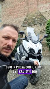 Sym Cruisym 300 Maxi Scooter Overview