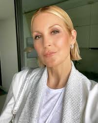 Kelly Rutherford Biography, Age, Height & Husband