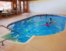 2 reviews of monument valley pool my family and i were coming from out of town googling places to swim in springs this place didn't look like much from the google yelp had no photos therefore i didn't know what to expect when i got here the place was beautiful they have a tennis court basketball court and nice playground beautiful green grass on top of that the view from the swimming pool is. Gouldings Lodge Monument Valley