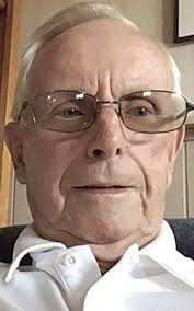 Schmoldt: Jan Hoffman, all-time leader in Janesville city golf titles, went  out